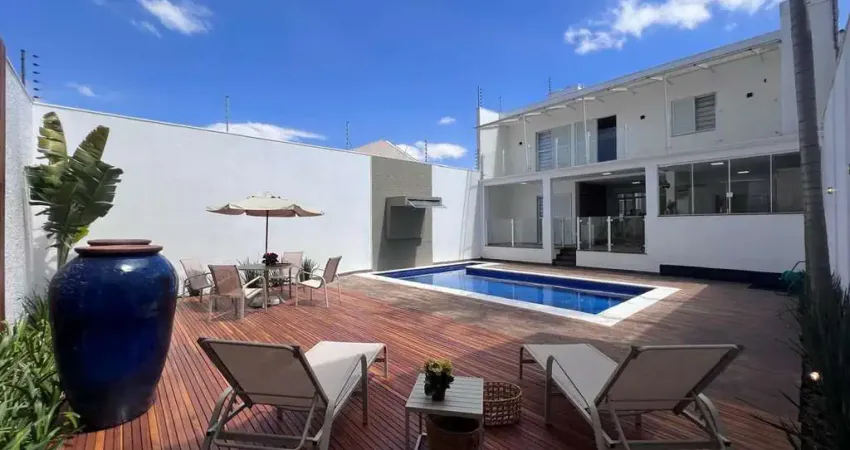 Casa com 4 quartos à venda na Rua Santa Joaquina de Vedruna, Zona 05, Maringá