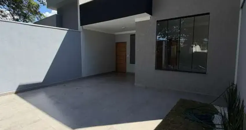 Casa com 3 quartos à venda na Rua Pioneira Helena Felipe Abrão, Parque Hortência, Maringá