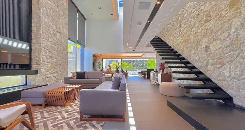 Casa em condomínio fechado com 4 quartos à venda na Avenida Piraíba, Centro Comercial Jubran, Barueri