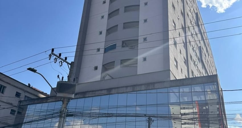 Amplo apto no centro de Joinville com portaria 24hr