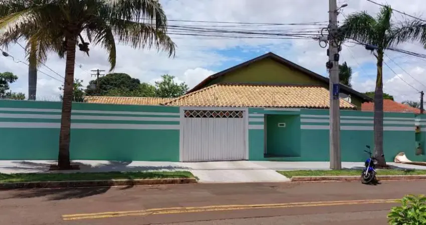 Casa para Venda em Campo Grande, Monte Castelo, 3 dormitórios, 2 suítes, 4 banheiros, 3 vagas