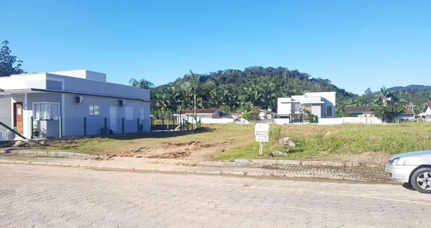 Terreno no centro de Guabiruba plano, pronto para construir com 375 m²