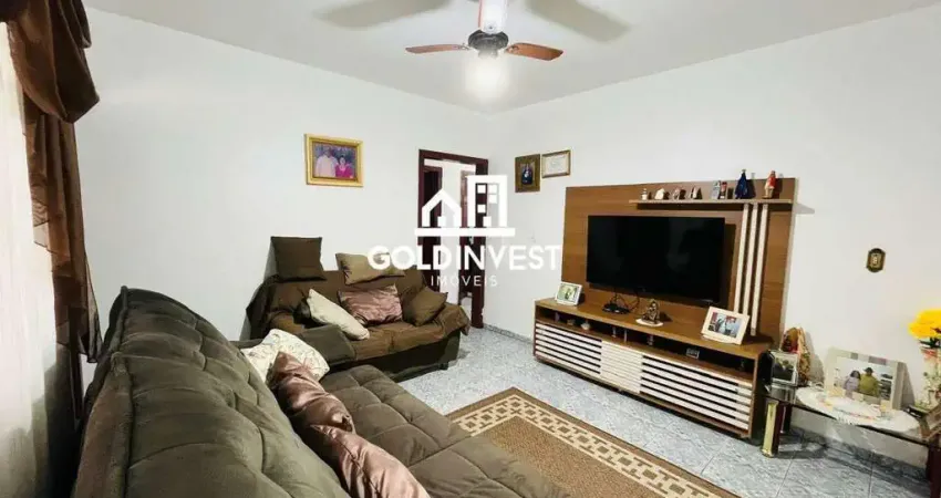 Casa com 4 quartos e amplo espaço de terreno localizada no bairro Limoeiro/Itajai