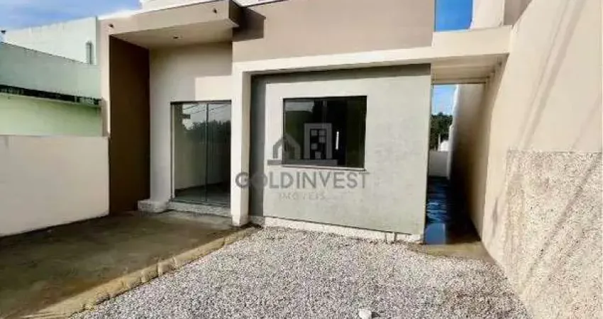 Casa com 3 quartos (1 suíte) com passagem lateral no bairro a no Bairro Volta Grande