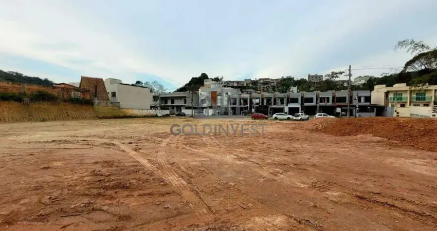 Amplo terreno em loteamento residencial a poucos minutos do centro de brusque!