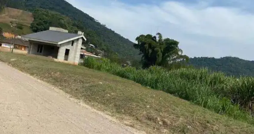 Casa à venda, 2 quartos, 1 suíte, 3 vagas, São Pedro - Brusque/SC