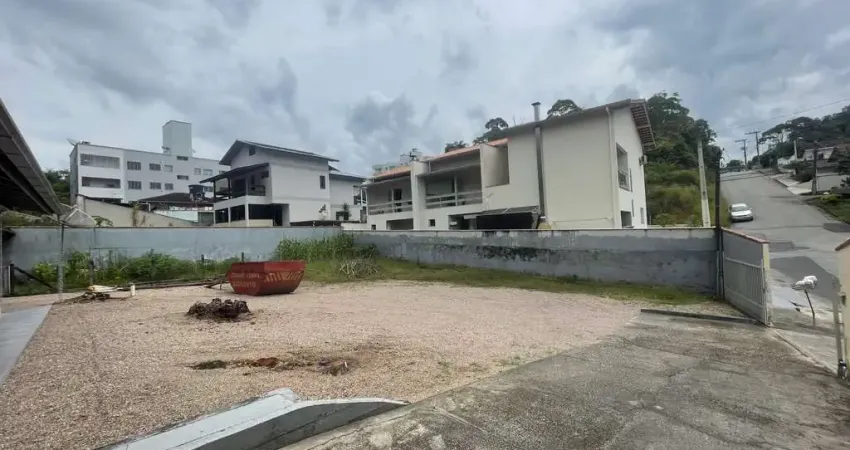 Casa à venda, 3 quartos, 2 vagas, Azambuja - Brusque/SC