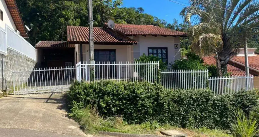 Casa com 3 quartos sendo 1 suíte o bairro Rio Branco (Aceita financiamento)