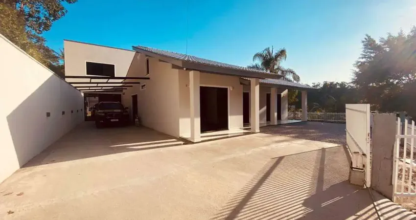 Casa com 5 quartos no bairro Souza Cruz
