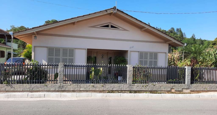 Casa à venda, 5 quartos, 2 vagas, Guabiruba Sul - Guabiruba/SC