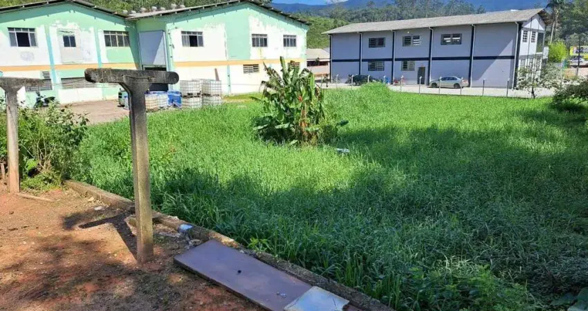 Terreno à venda no Bateas, Brusque 