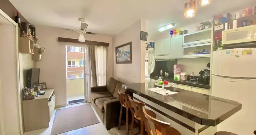 Apartamento semi mobiliado com 2 quartos, 1 vaga e sacada com churrasqueira no bairro Souza Cruz