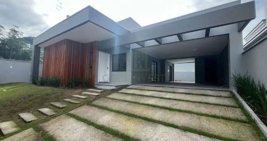 Casa com 3 quartos, 3 vagas de garagem em Guabiruba