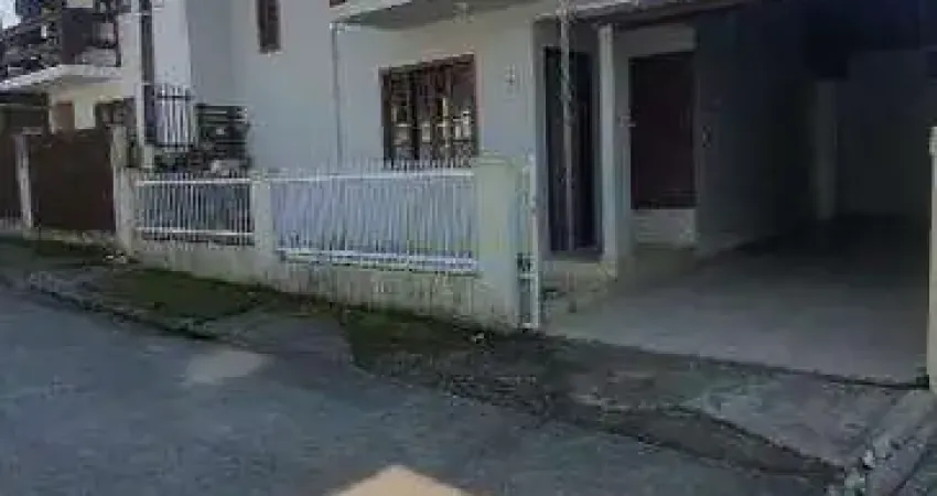 Casa à venda, 3 quartos, 2 vagas, Tomaz Coelho - Brusque/SC