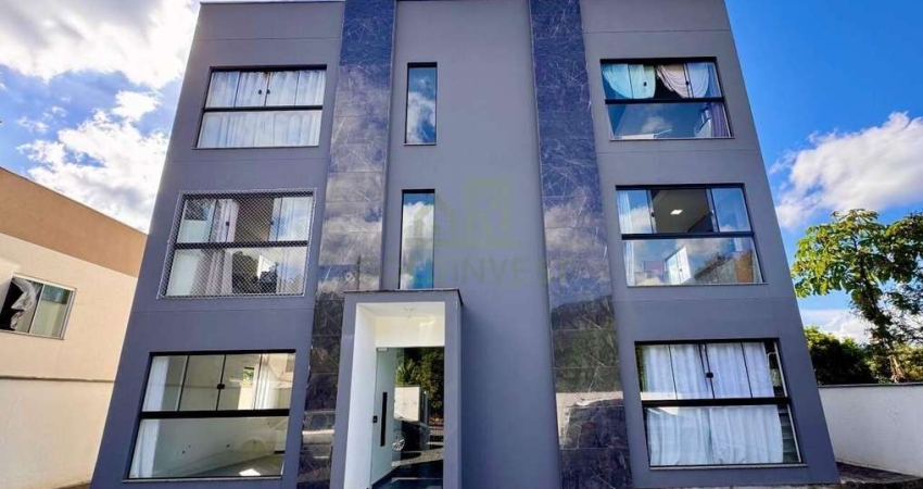 Apartamento com dois quartos amplos no Bairro Limeira