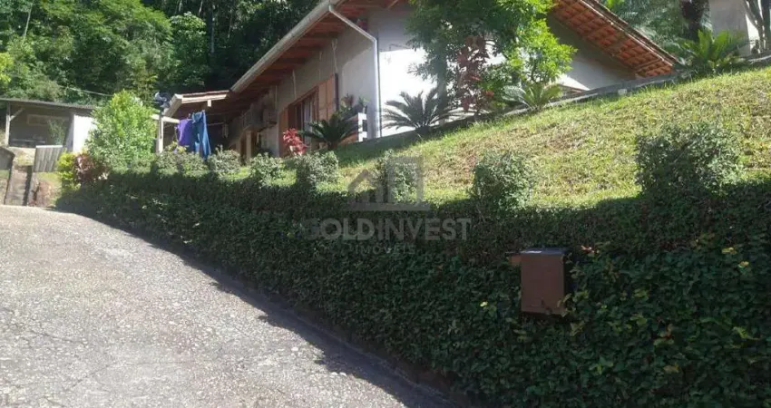 Casa de 3 quartos no bairro Águas Claras em Amplo Terreno
