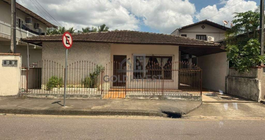 Terreno com 2 casas no bairro Santa Terezinha.