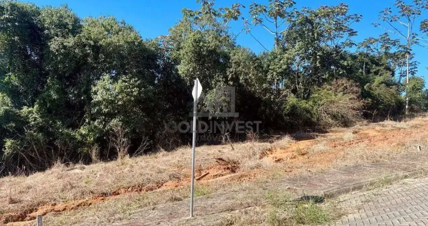 Terreno com 362,77 m², no Aymoré pra você que procura tranquilidade, segurança e excelente localização!