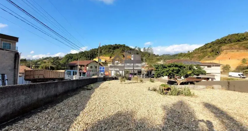 Amplo Terreno com casa no bairro Cedrinho em Brusque