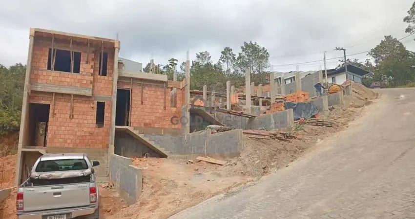 Sobrado com 2 quartos no bairro são pedro (entrada parcelada até junho 2026)