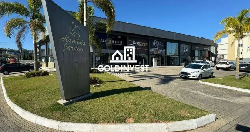 Sala comercial com 100m² no bairro Jardim Maluche!!!