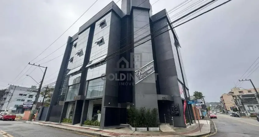 Sala comercial com 100m² no Centro de Brusque!!!