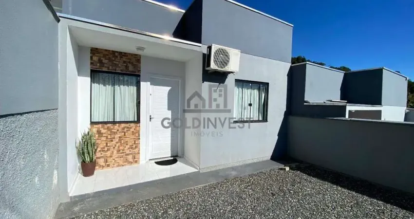 Casa semi mobiliada com 3 dormitórios no bairro Primeiro de Maio-Brusque!!