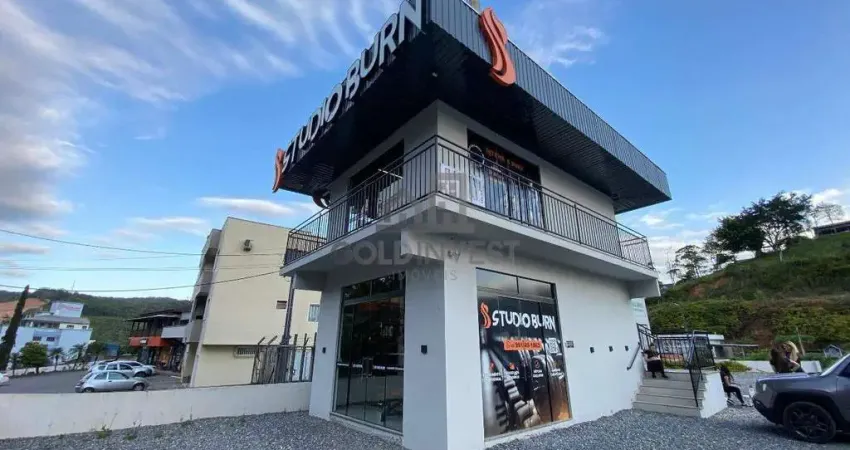 Sala comercial om 100m² na rua geral de dom joaquim-brusque!!
