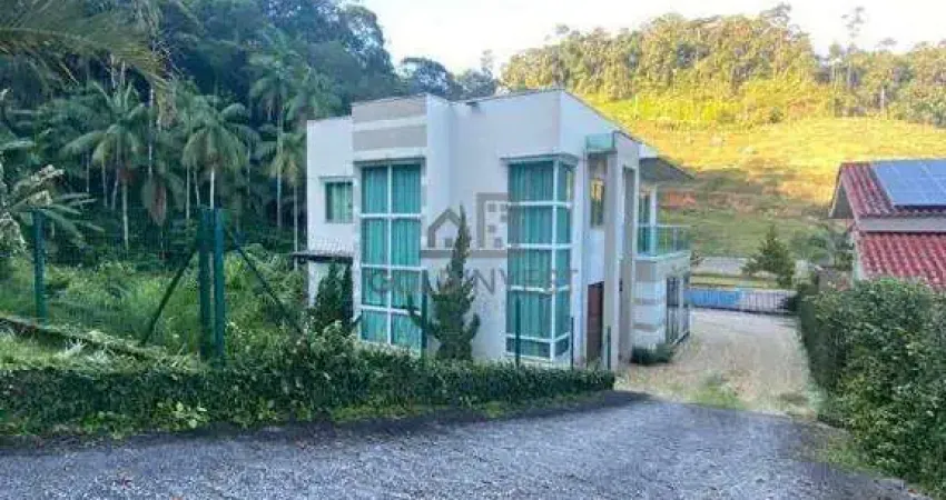 Casa com 4 quartos para alugar no São Pedro, Guabiruba
