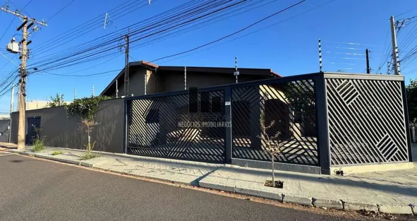 Casa 3 dormitórios para Venda em São José do Rio Preto, Jardim Nazareth, 3 dormitórios, 1 suíte, 4 banheiros, 3 vagas