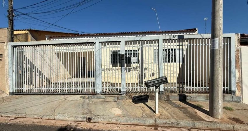 Casa 3 dormitórios para Venda em São José do Rio Preto, Jardim Santo Antônio, 3 dormitórios, 1 suíte, 2 banheiros, 2 vagas
