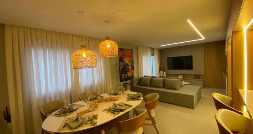 Apartamento finamente mobiliado e decorado na quadra do mar à venda em Balneário