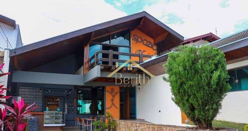 Casa com 3 dormitórios à venda, 400 m² por R$ 1.400.000,00 - Jardim das Nações - Taubaté/SP