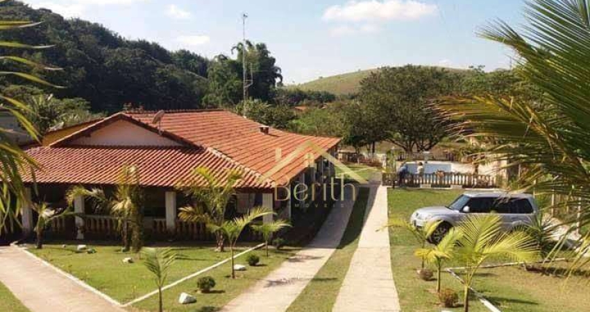 Chácara com 2 dormitórios à venda, 1200 m² por R$ 1.100.000,00 - Pinheirinho - Taubaté/SP