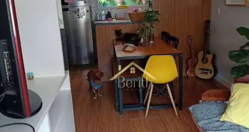 Village com 2 dormitórios à venda, 68 m² por R$ 300.000 - Vila Areao - Taubaté/SP