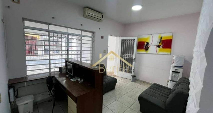 Casa com 3 dormitórios para alugar, 43 m² por R$ 2.613/mês - Centro - Taubaté/SP