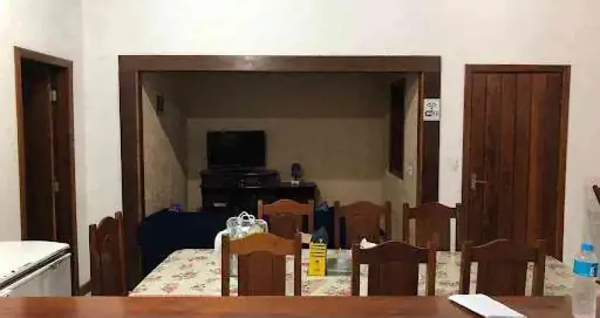 Casa com 3 dormitórios à venda, 180 m² por R$ 430.000,00 - Perequê-Mirim - Ubatuba/SP