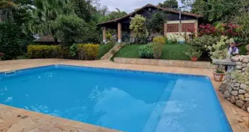 Chácara com 3 dormitórios à venda, 3900 m² por R$ 940.000,00 - Zona Rural - Caçapava/SP