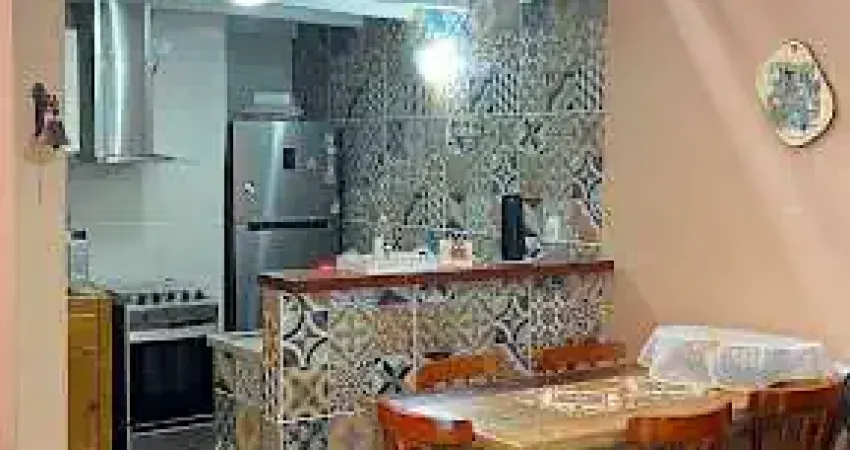 Sobrado com 3 dormitórios à venda, 150 m² por R$ 850.000,00 - Saco da Ribeira - Ubatuba/SP