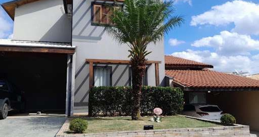 Sobrado com 3 dormitórios, 180 m² - venda por R$ 1.010.000,00 ou aluguel por R$ 7.225,00/mês - Jardim Hípica Pinheiro - Taubaté/SP