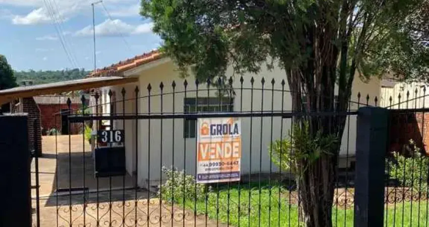 Casa para Venda em Campo Mourão, Jardim Paulista, 2 dormitórios, 1 banheiro, 1 vaga