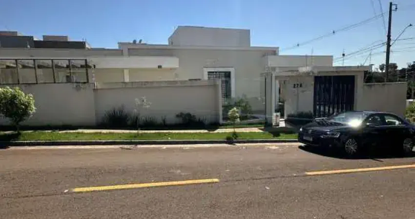 Casa para Venda em Campo Mourão, Jardim Shangrilá II, 3 dormitórios, 2 suítes, 1 banheiro, 1 vaga