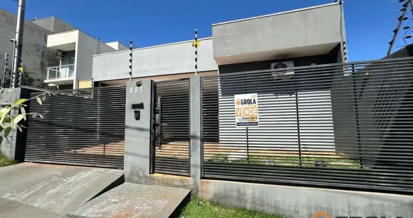 Casa para Venda em Campo Mourão, Jardim Ipanema II, 3 dormitórios, 1 suíte, 1 banheiro, 2 vagas