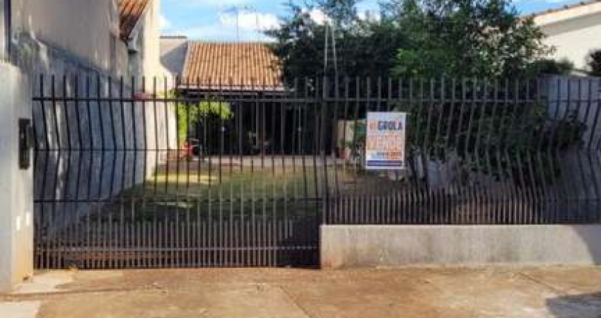 Casa para Venda em Campo Mourão, Jardim Residencial Araucária, 3 dormitórios, 1 suíte, 2 banheiros, 3 vagas