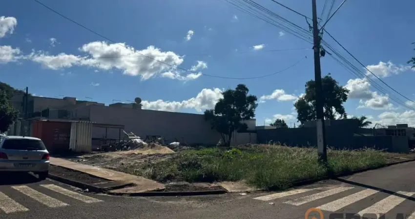 Terreno à venda no Jardim Flora II, Campo Mourão 