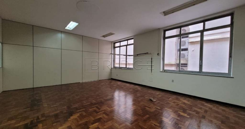 Sala comercial com 1 sala para alugar na Rua Uruguai, 277, Centro Histórico, Porto Alegre