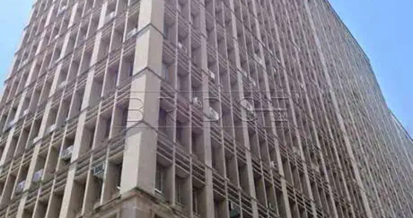 Sala comercial com 9 salas para alugar na Avenida Borges de Medeiros, 340, Centro Histórico, Porto Alegre