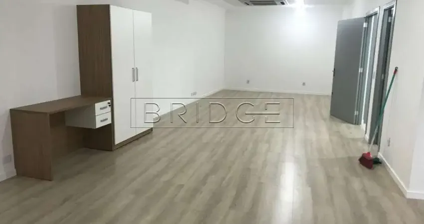 Sala comercial com 1 sala para alugar na Rua Doutor Flores, 62, Centro Histórico, Porto Alegre