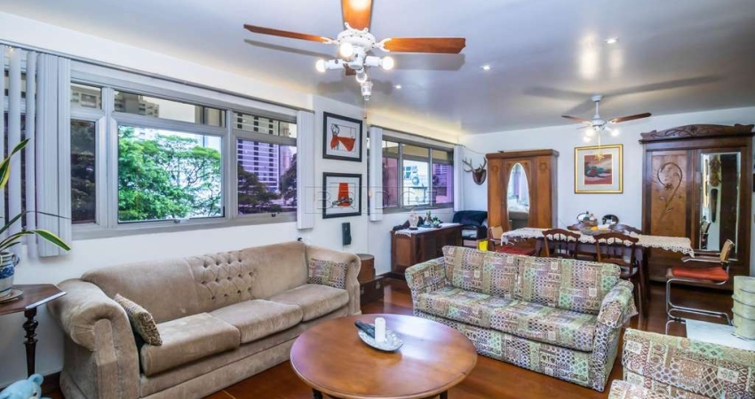 Apartamento com 3 quartos para alugar na Rua Professor Cristiano Fischer, 99, Petrópolis, Porto Alegre