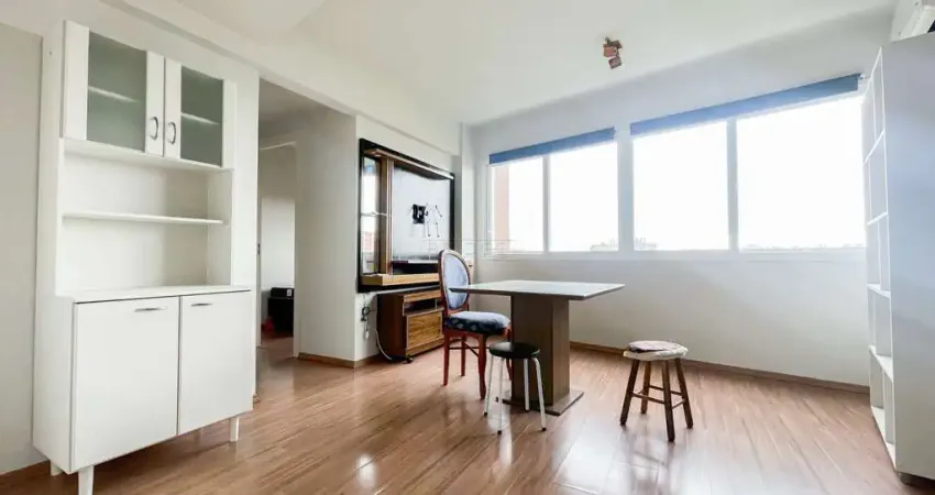 Apartamento com 2 quartos para alugar na Avenida Florianópolis, 95, Azenha, Porto Alegre